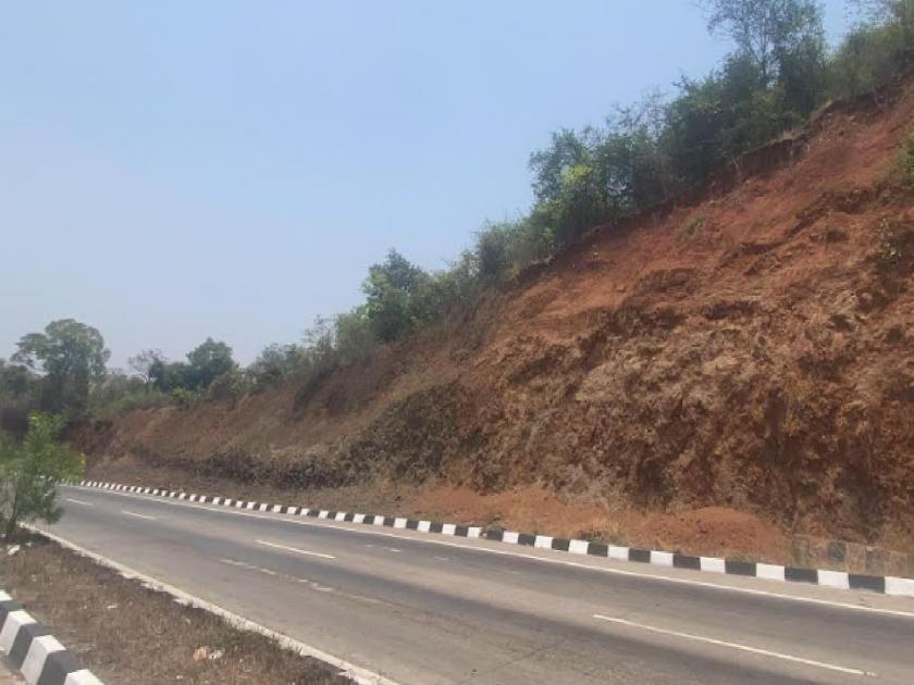 Most of the four-lane work at Parashuram Ghat on the Mumbai-Goa highway has been completed | Ratnagiri: मुंबई-गोवा महामार्गावरील परशुराम घाट सुसाट; पण पावसाळ्यात धोका कायम