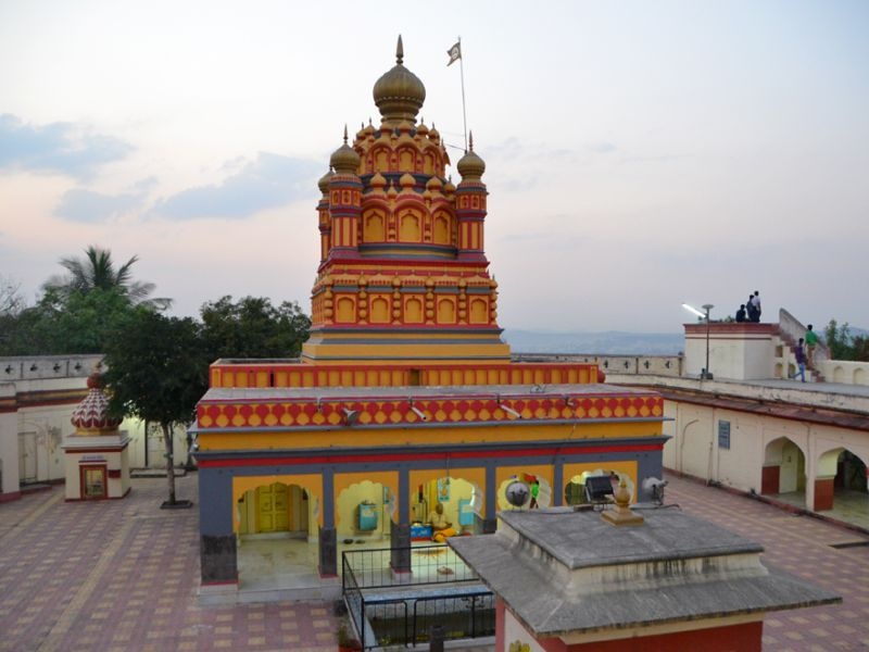 Do you know the history of the famous names of Bhikardas Maruti, Modi Maruti temple in Pune? | पुण्यातल्या भिकारदास मारूती, मोदी मारूती या मंदिराच्या विचित्र नावांमागचा इतिहास माहितेय का?