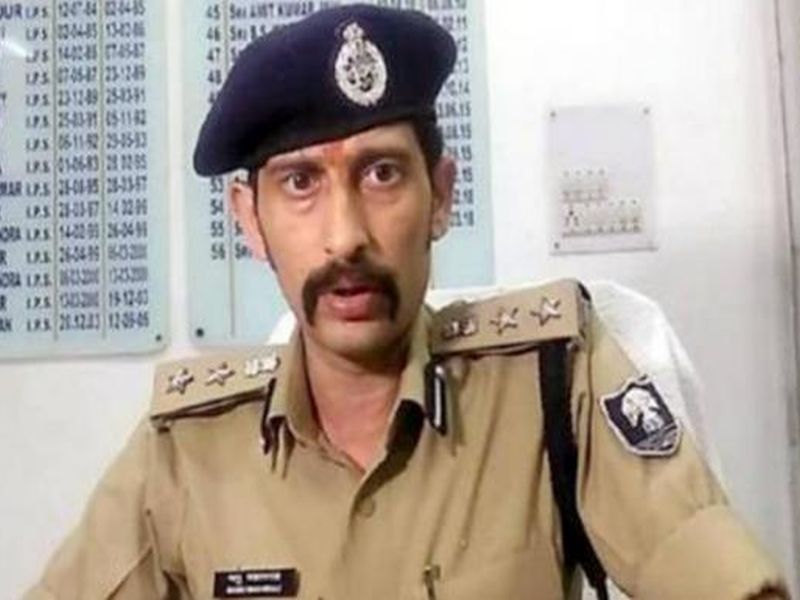 bihar patna police line organ assault policeman sacked | धुडगूस घालणाऱ्या आणखी पोलीस कर्मचाऱ्यांवर होणार कारवाई