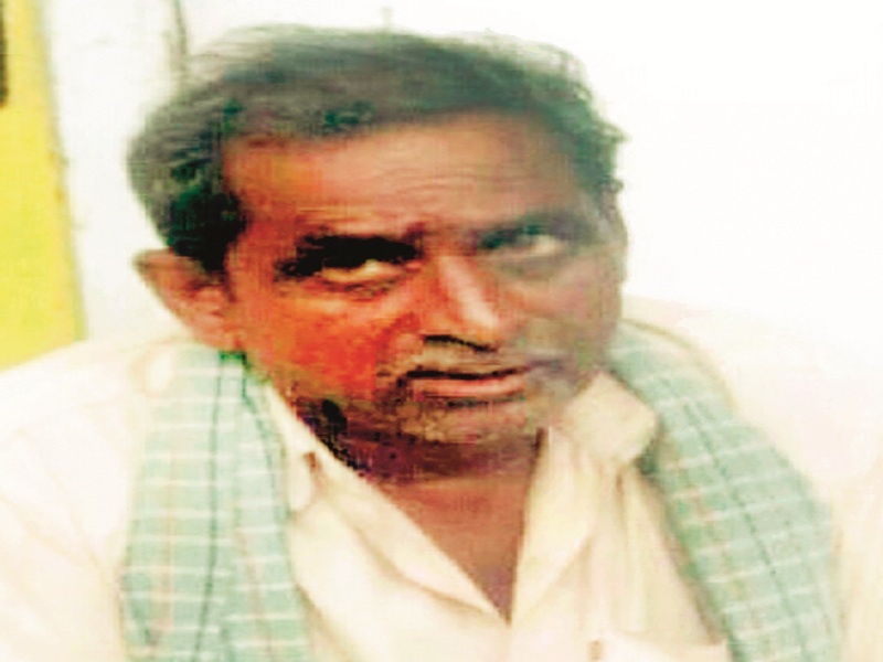 Talathi Nagargoje of Maliwada suspended for farmer's death | शेतकऱ्याच्या मृत्यू प्रकरणी माळीवाडा सज्जाचे तलाठी नागरगोजे निलंबित