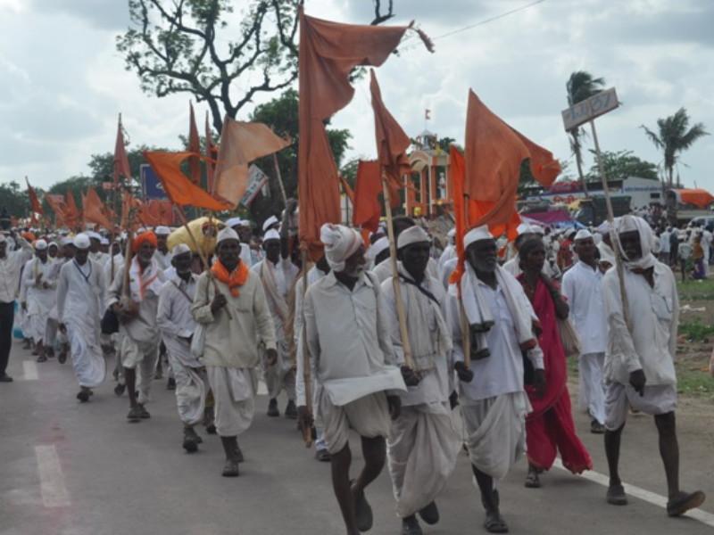 If the demands of Wari are not met, there will be a state-wide agitation in front of government offices; Warning of Vishwa Hindu Parishad | वारीबाबतच्या मागण्या पूर्ण न झाल्यास शासकीय कार्यालयांसमोर राज्यव्यापी आंदोलन करणार; विश्व हिंदू परिषदेचा इशारा