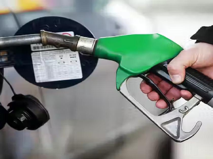 petrol prices in pune 120 rupees per litre in pune know the diesel cng prices | पुण्यात पेट्रोल 120 च्या घरात; 14 दिवसांत तब्बल 10 रुपयांची वाढ