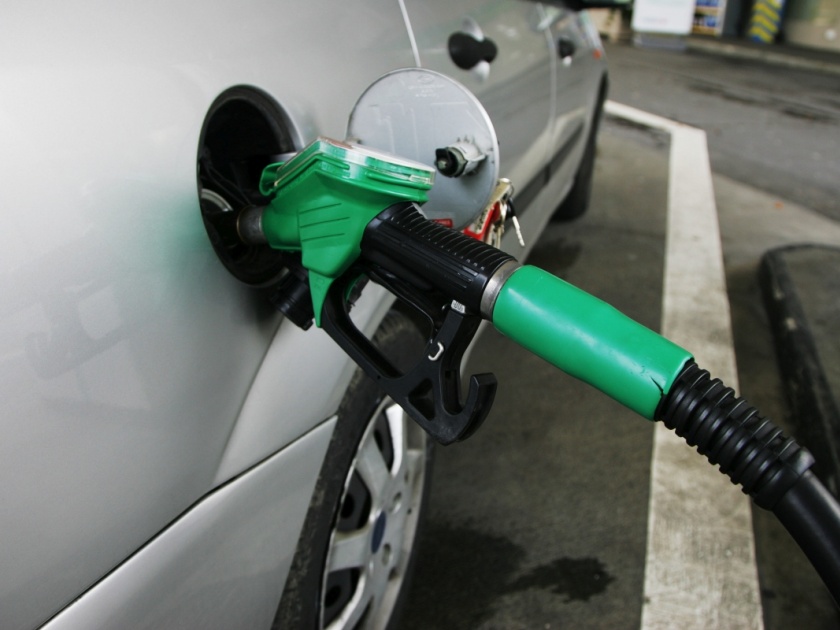 'Immediate withdrawal of petrol-diesel price hike', nationwide protests by Congress against fuel price hike | 'पेट्रोल-डिझेल दरवाढ तत्काळ मागे घ्या', इंधन दरवाढीच्या निषेधार्थ काँग्रेसची देशव्यापी निदर्शने