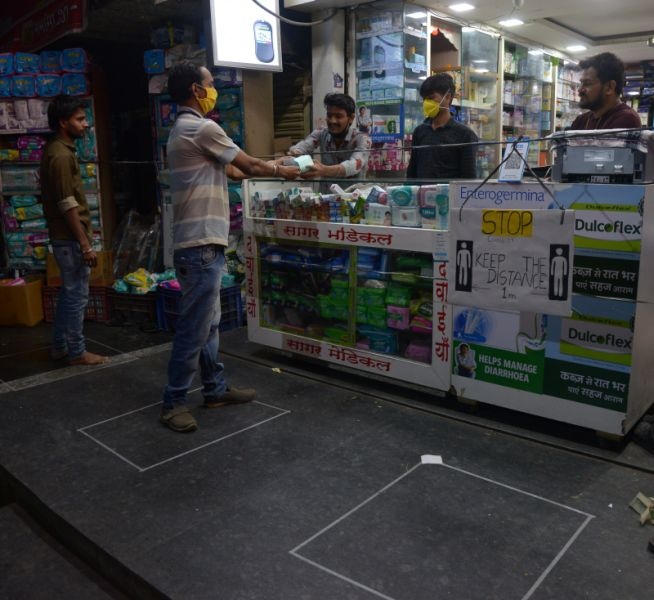 12 drug shops in Nagpur will be open for 24 hours | नागपुरातील १२ औषध दुकाने २४ तास उघडी राहणार