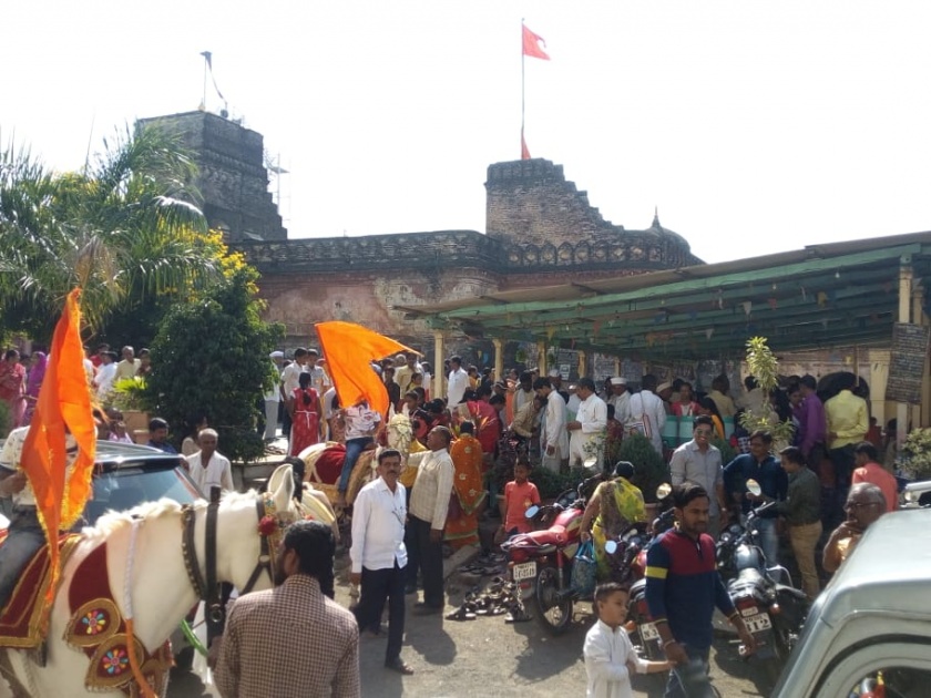 Digambar Jain temple: The procession concluded | दिगंबर जैन संस्थान : यात्रोत्सवाचा मिरवणूक व महाप्रसादाने समारोप    