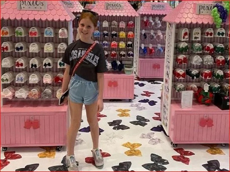 Girl Pixie Curtis can retire at 15 after starting toy business that made 105k pound in a month | अवघ्या 10 वर्षांच्या मुलीची कमाल, एका महिन्यात कमावले 1 कोटी रुपये!