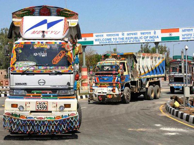 Despite the tension, the Indo-Pak trade continued after terror attack | भारत-पाकिस्तान सीमेवर तणाव, तरीही दोन्ही देशांमधील व्यापार सुरूच