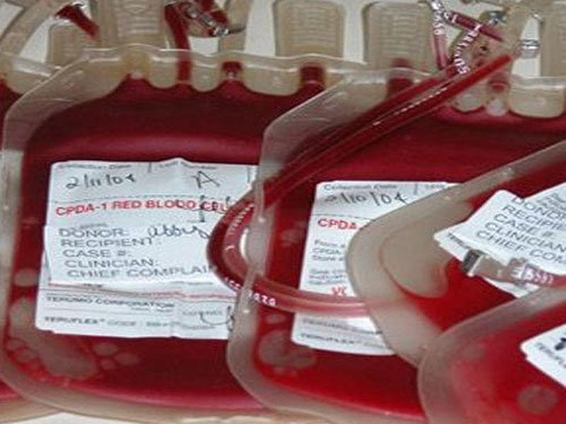 Platelets shortfall in blood banks in Akola | रक्तपेढ्यांमध्ये प्लेटलेट्सचा तुटवडा