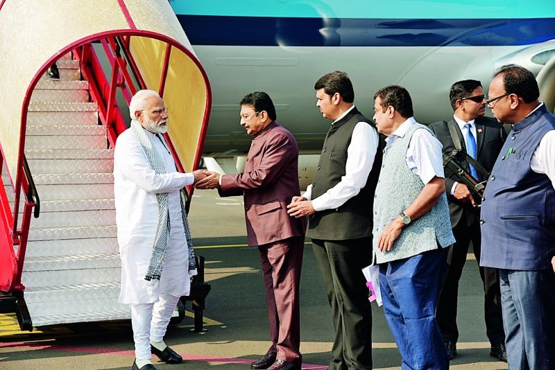 Prime Minister Modi at the airport twice | पंतप्रधान मोदी दोनदा नागपूर विमानतळावर