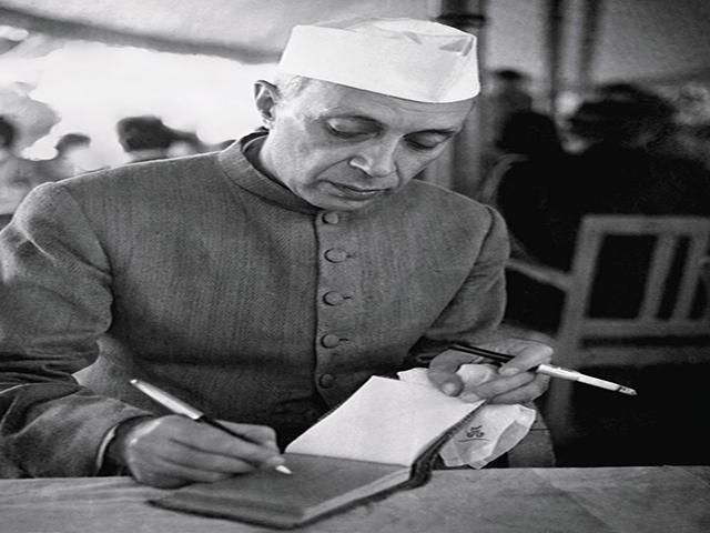 Jammu and Kashmir: Narendra Modi finally fulfilled Nehru's prediction | Jammu and Kashmir: अखेर नेहरुंची 'ती' भविष्यवाणी नरेंद्र मोदींनी खरी ठरवली 