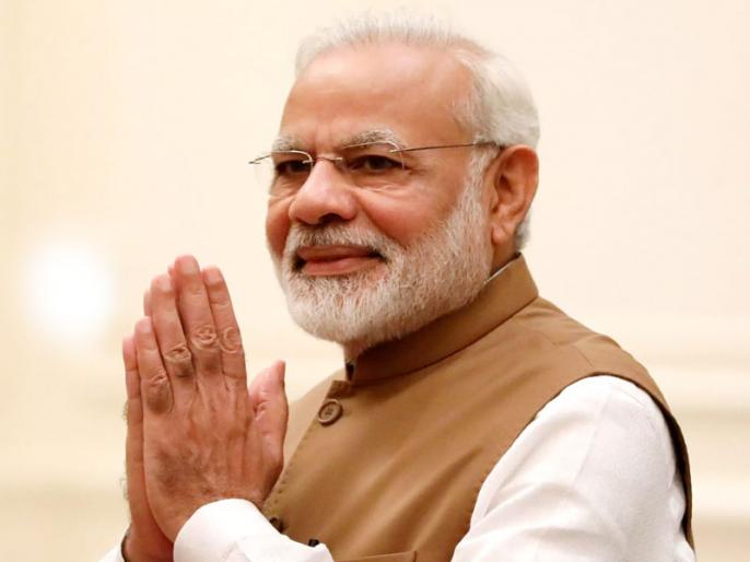Modi is in the 'langar' line | मोदी 'लंगर' च्या रांगेत