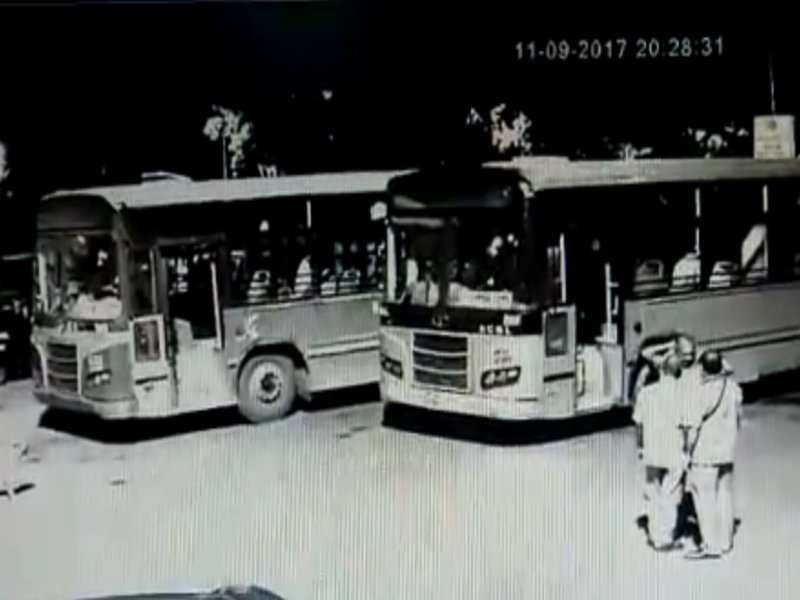 Pilgrim bus driver 'Parramak', Thimar of Pimpale Gurav | विनाचालक बस चालविण्याचा पीएमपीचा ‘पराक्रम’, पिंपळे गुरवमधील थरार 