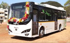 PMP launches special e-bus service from Pune Airport | पुणे विमानतळापासून पीएमपीची विशेष ई-बस सेवा सुरू