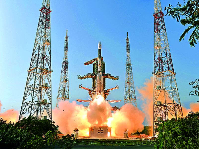 The contribution of Walchandnagar to the successful flight of Sat-7 | जी सॅट-७ च्या यशस्वी उड्डाणात वालचंदनगरचा वाटा