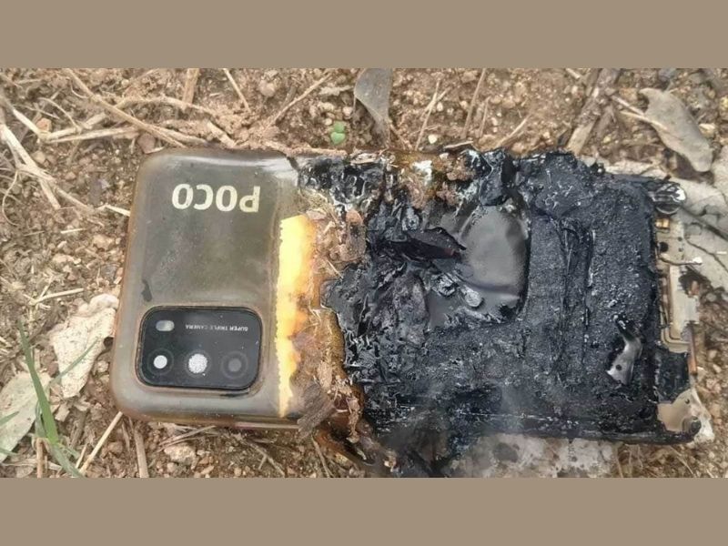 Poco m3 phone blasts exploded back panel user reported on twitter   | पुन्हा एकदा चिनी स्मार्टफोनचा झाला स्फोट; POCO M3 स्मार्टफोनमध्ये झाला ब्लास्ट 