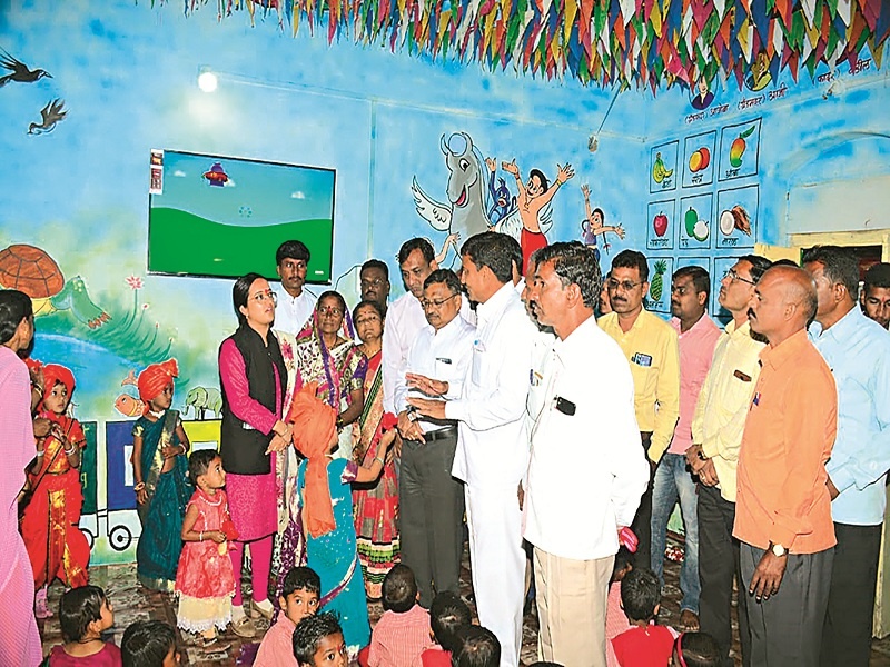 Pokhari villagers Promise; After raising the computer room of Rs 10 lakh, it will raise Rs 50 lakh for the ZP school | पोखरी ग्रामस्थांचे ठरले; १० लाखाच्या संगणक कक्षानंतर शाळेसाठी ५० लाख उभारणार