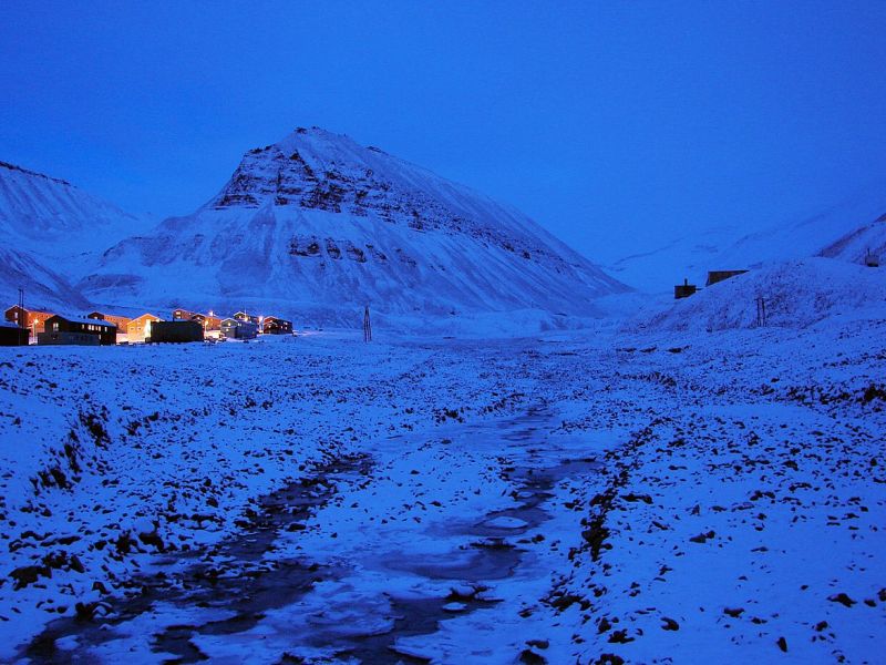 Experience the Antarctica Island 24 hours a night | अंटार्क्टिका बेटावर अनुभवता येते २४ तासांची रात्र