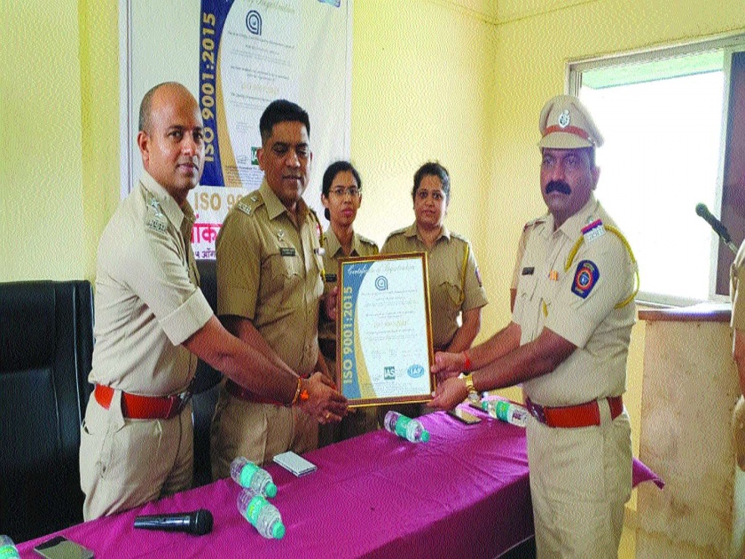 ISO rating to Arnala police station, first police station in Palghar | अर्नाळा पोलीस ठाण्याला आयएसओ मानांकन, पालघरमधील पहिले पोलीस ठाणे