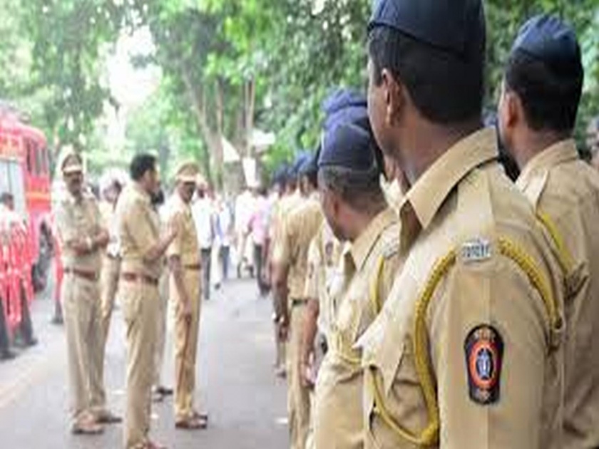Police bandobast at bappa's arrival; Increased security for Lalbaugcha Raja | कडेकोट पोलीस बंदोबस्तात बाप्पांचे आगमन; लालबागच्या राजासाठी वाढीव कुमक 
