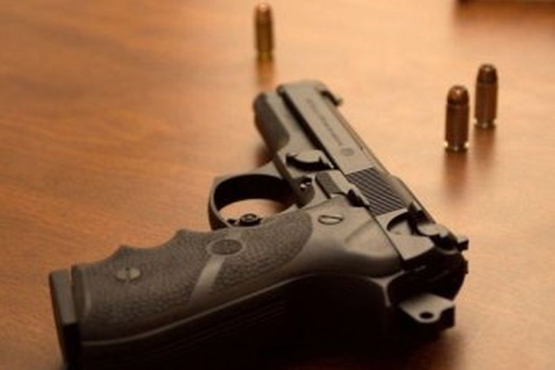 Police officer's stolen pistol and cartridges find | पोलीस अधिकाऱ्याची चोरीस गेलेली पिस्तूल अन् काडतुसे सापडली!
