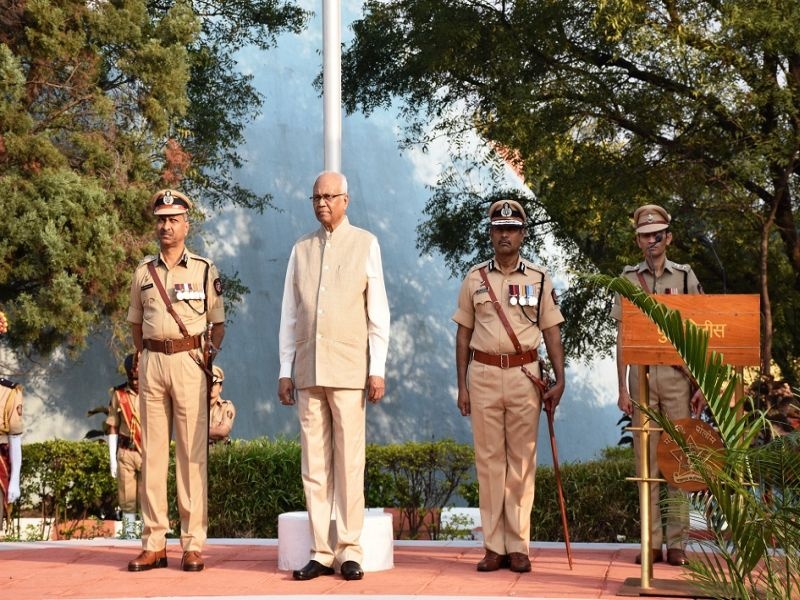 Police Commemoration Day Observed at Pune | Police Commemoration Day : पोलीस स्मृतीदिनानिमित्त हुतात्म्यांना श्रद्धांजली
