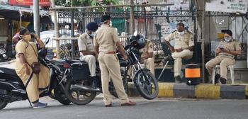 Indifference from the police in Nagpur: alarm bells | नागपुरात पोलिसांकडून बेफिकिरी : धोक्याची घंटा