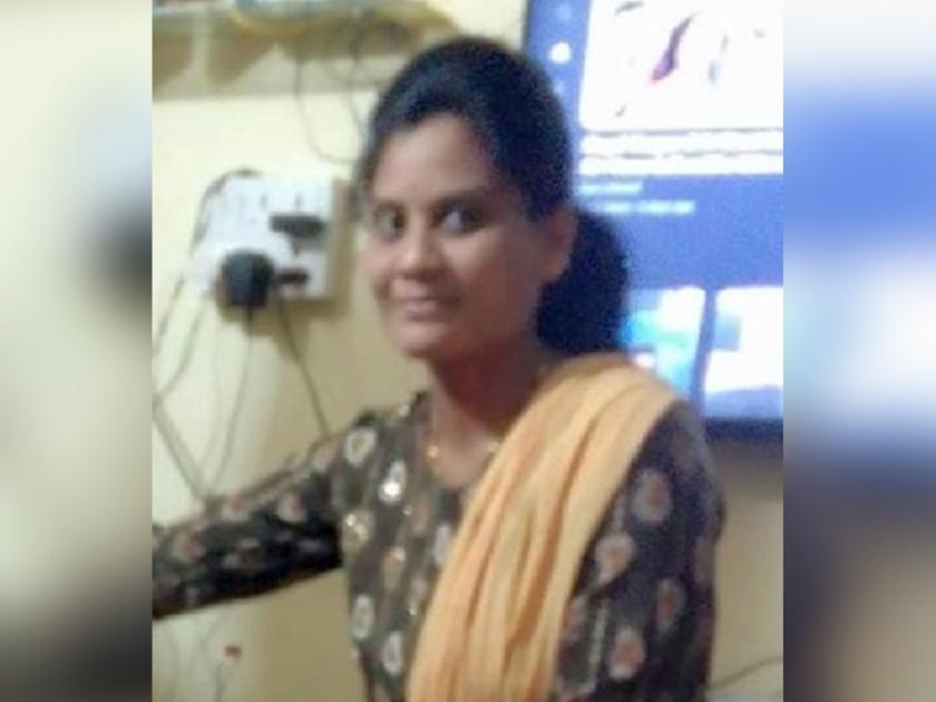 Policewoman commits suicide by setting herself on fire incident at Koparalli | महिला पाेलिसाने पेटवून घेत केली आत्महत्या, कोपरअल्ली येथील घटना