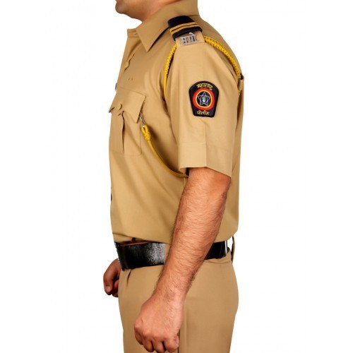 Uniform cloth of 'PC to SP' uniform; Police Superintendent Initiative in Amravati | ‘पीसी टू एसपी’ गणवेशाचे एकसमान कापड; पोलीस अधीक्षकांचा पुढाकार