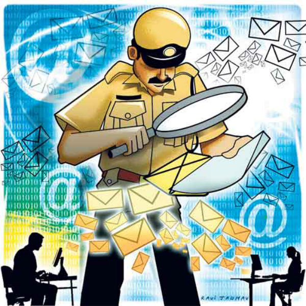 Online Chieftain cyber cell of Chadha, Solapur City Police provided cyber cell 2.73 lakhs | आॅनलाईन चोरांचा सायबर सेलकडून छडा, सोलापूर शहर पोलीसांच्या सायबर सेलने मिळवून दिले २.७३ लाख