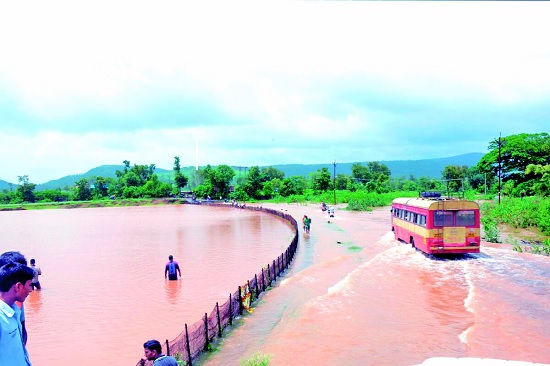 5% of the monsoon rains fund approved | अवकाळीच्या पावसातील नुकसानीचा ३० टक्के निधी मंजूर