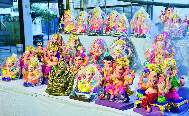 Action against 211 POP Ganesh idol vendors in Nagpur | नागपुरात २११ पीओपी गणेशमूर्ती विक्रेत्यांवर कारवाई
