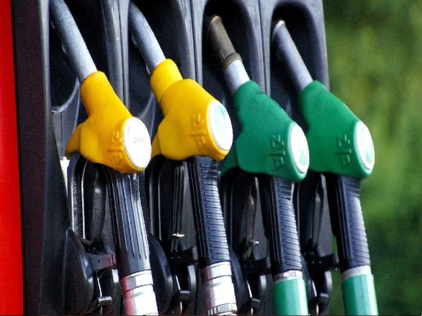 Petrol-Diesel Price Hike: No tax hike in the last one year; So how did Rs 32 per liter increase? | Petrol-Diesel Price Hike: पेट्रोल-डिझेलवर गेल्या वर्षभरात कुठलीही करवाढ केली नाही; मग ३२ रुपये प्रतिलिटर वाढले कसे?