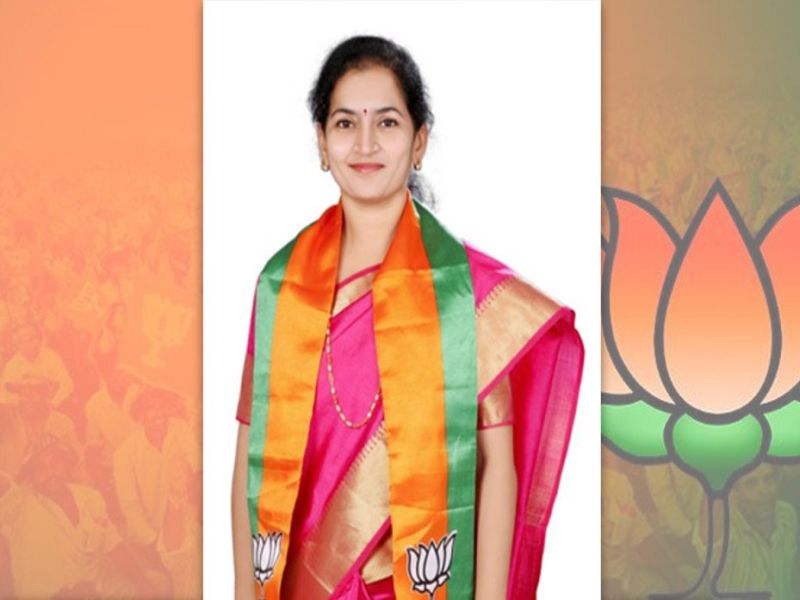 In the bye-election of Kandivali, BJP's Sarashi, Pratibha Girkar won | कांदिवलीच्या पोटनिवडणुकीत भाजपाची सरशी, प्रतिभा गिरकर विजयी