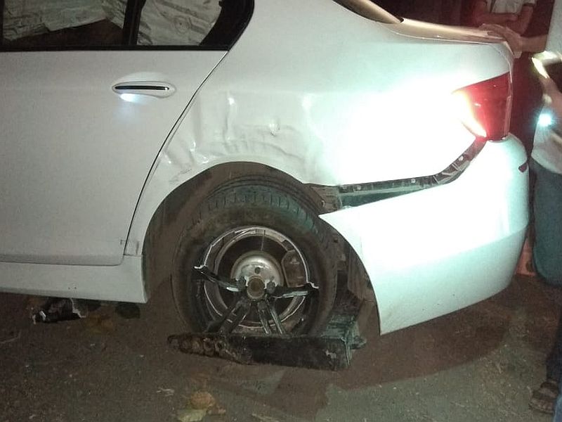 Director Praveen Tarade's car accident at Saswad in Pune | दिग्दर्शक प्रवीण तरडे यांच्या गाडीला अपघात, सुदैवाने दुखापत नाही