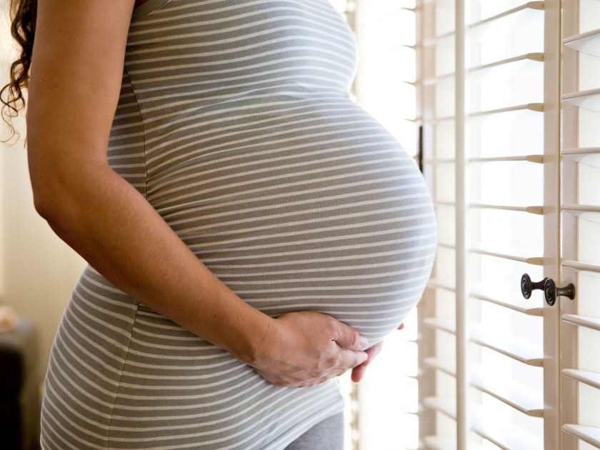 CoronaVirus : Pregnant Indian Woman In UAE Files Petition In Supreme Court Of India, Seeks Repatriation Amid Lockdown rkp | CoronaVirus : दुबईत अडकलेल्या भारतीय गर्भवती महिलेची सुप्रीम कोर्टात धाव, यासाठी मागितली मदत