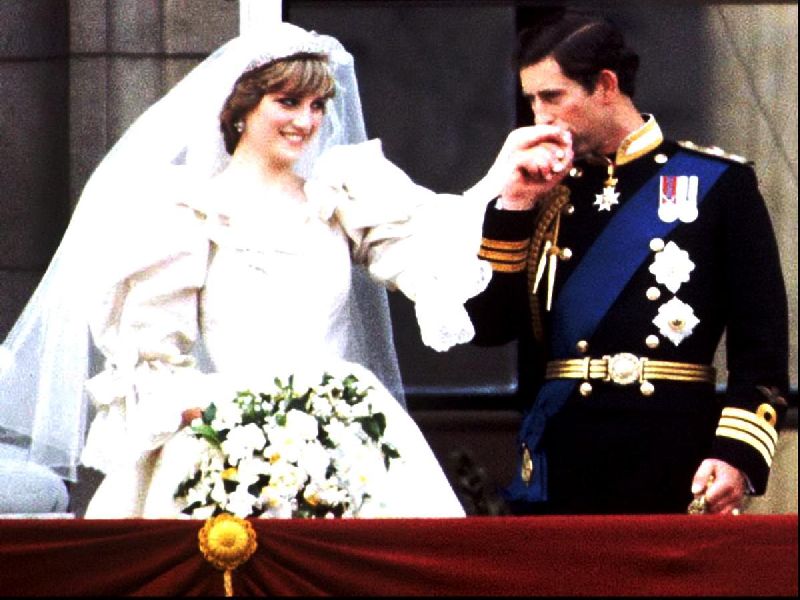 Prince Charles and Diana Spencer's royal wedding fiasco | प्रिन्स चार्ल्स आणि डायना स्पेन्सर यांच्या शाही विवाहातील गडबड
