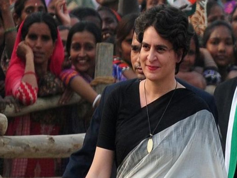 priyanka gandhi announces 125 congress candidates 50 women tickets for up elections | Priyanka Gandhi UP Election 2022 : उत्तर प्रदेशमध्ये 'महिलाराज'चे संकेत! काँग्रेसच्या पहिल्या यादीतील नावे पाहून भाजपाला घाम फुटणार