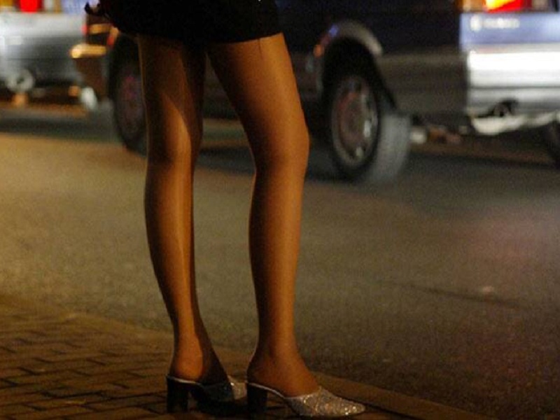 baramati police second time raid prostitution caught in city | पुणे जिल्ह्यात सलग दुसऱ्या आठवड्यात पोलिसांची वेश्या व्यवसायावर कारवाई