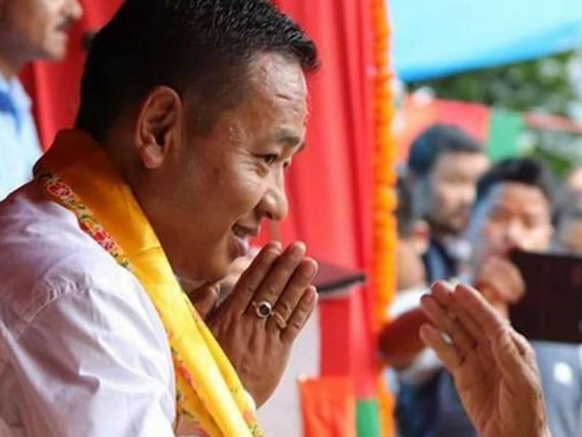 P.S. The 24-year-old empire of Pawan Kumar Chamling, the new Chief Minister of Goal Sikkim, came to an end | पी.एस. गोलाय सिक्कीमचे नवे मुख्यमंत्री, पवनकुमार चामलिंग यांचे २४ वर्षांचे साम्राज्य आले संपुष्टात