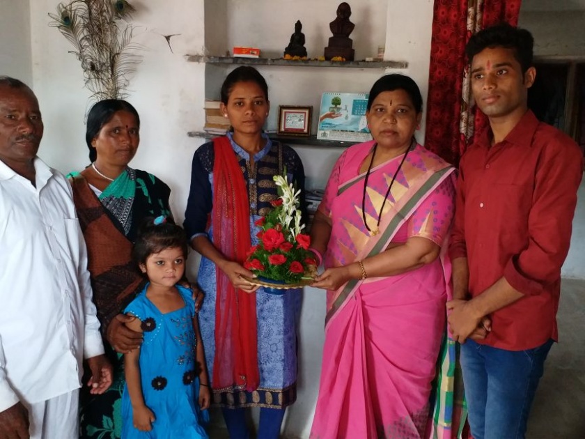 First lady PSI to Zilla Parishad School | जिल्हा परिषद शाळेची विद्यार्थीनी झाली प्रथम महिला पीएसआय