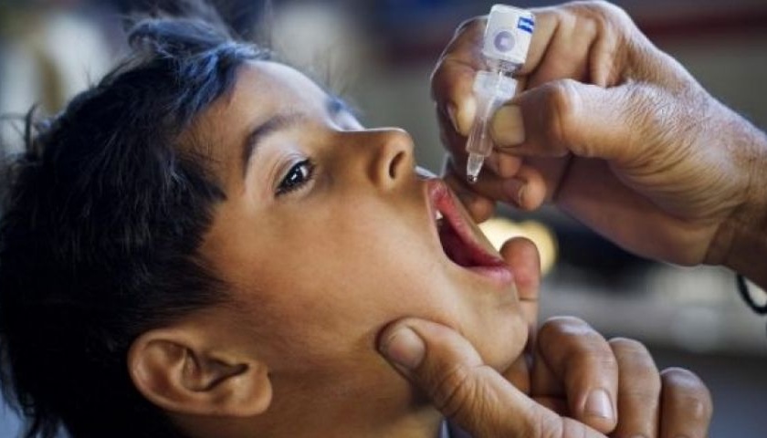 Polio dose given to 2,04,550 children in Thane district today; Health system equipped | ठाणे जिल्ह्यात २,०४,५५० बालकांना आज पोलिओ डोस; आराेग्य यंत्रणा सज्ज
