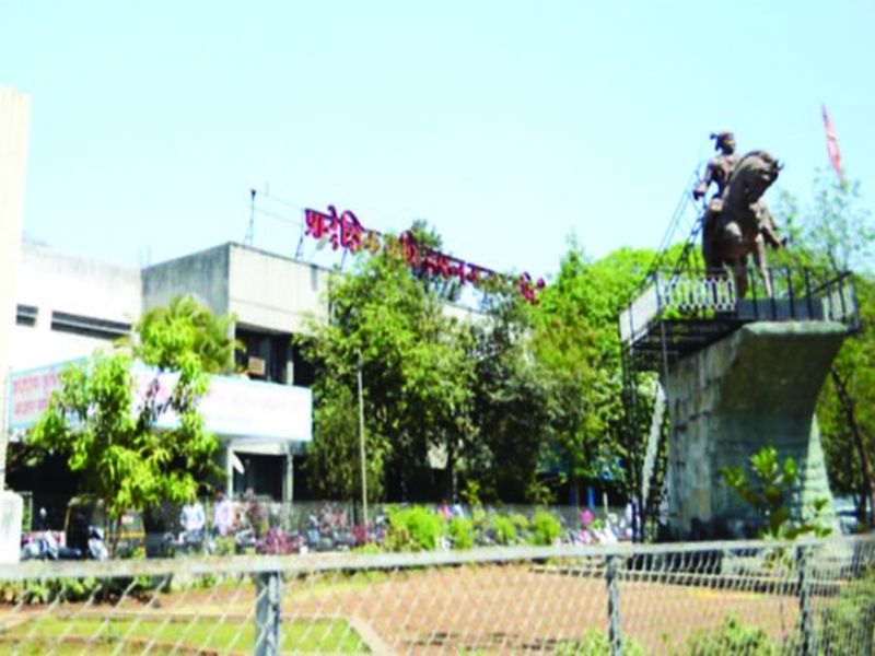 Pune market committee has national status | पुणे बाजार समितीला राष्ट्रीय दर्जा