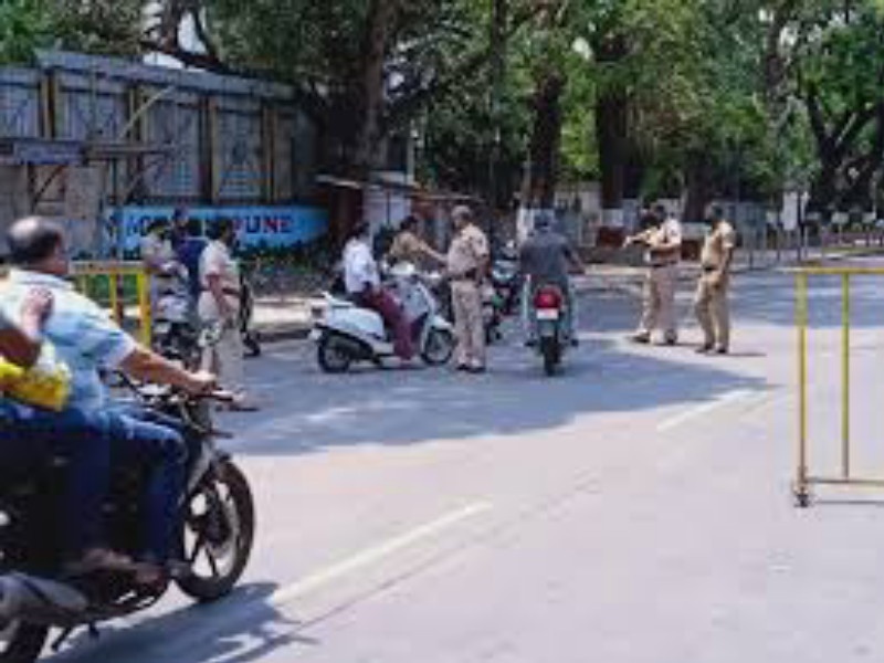 Unmasked people in Pune once again on the police 'radar'; The investigation will be more stringent | विना मास्क फिरणारे पुन्हा एकदा पुणे पोलिसांच्या 'रडार' वर; तपासणी होणार अधिक कडक