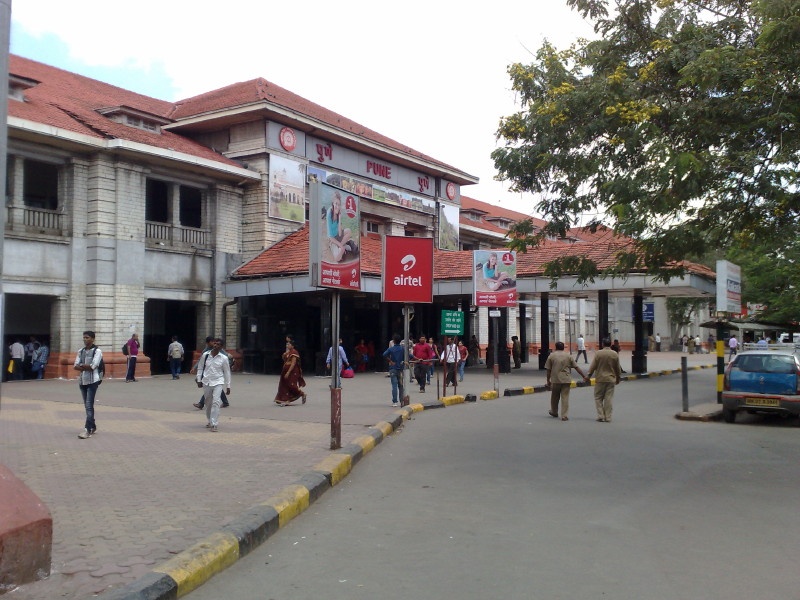 pune railway station user charges canceled travel will not be expensive anymore | Pune Railway Station: युजर चार्जेसचा निर्णय रद्द; आता प्रवासही महागणार नाही