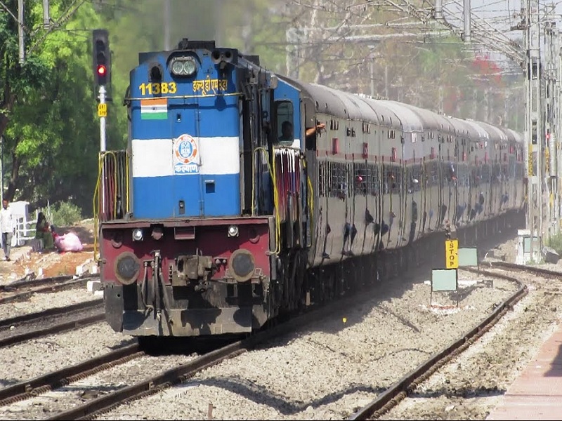 pune to solapur and pune to satara passengers when will on track indian railway | Railway: पुणे-सोलापूर आणि पुणे -सातारा पॅसेंजर कधी येणार ट्रॅकवर?