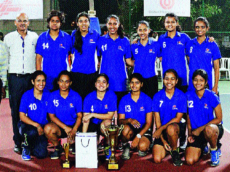  State Basketball: Pune Women's Team of the Year | राज्य बास्केटबॉल : पुणे महिला संघास जेतेपद