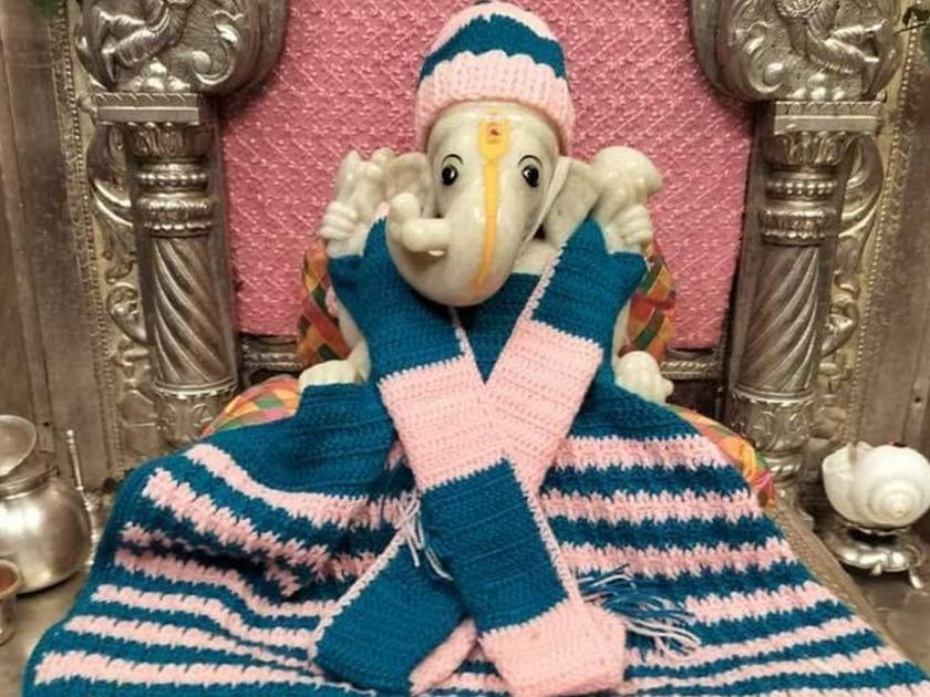Pune sarasbaugh ganapati bappa wearing winter sweater and cap photos goes viral on social media  | 'सुंदर निरागस रूप हे तुझे...' सारसबागेतील स्वेटर अन् कानटोपी घातलेल्या गणपती बाप्पाचे लोभसवाणे रूप; पाहा फोटो