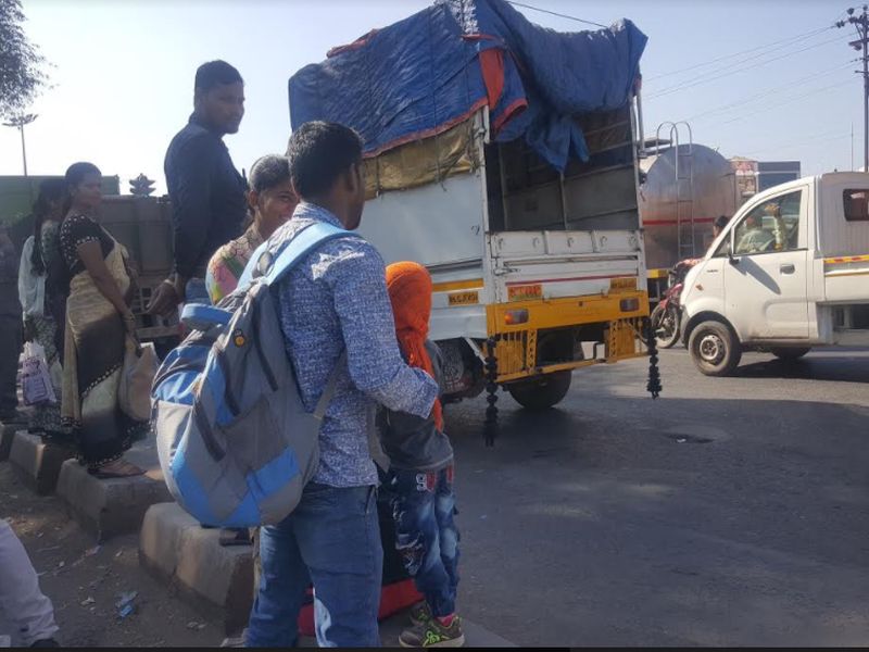 Demand for beggars in Talegaon Chowk | तळेगाव चौकात भिकाऱ्यांच्या बंदोबस्त करण्याची मागणी