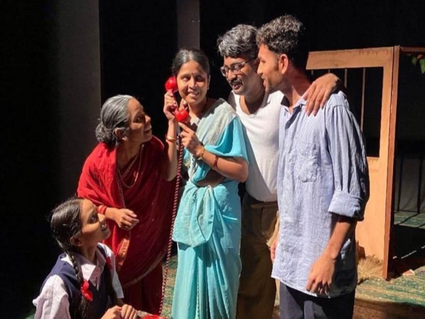Tilak Ayurveda College wins Purushottam Karandak! | टिळक आयुर्वेद महाविद्यालयाच्या ‌‘पिक्सल्स्‌‍' एकांकिकेस पुरुषोत्तम करंडक