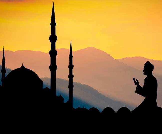 Link for coronation; Appeal to perform Namaz at home during the month of Ramadan | कोरोनामुक्तीसाठी दुवा; रमजान महिन्यातील नमाज घरीच अदा करण्याचे आवाहन